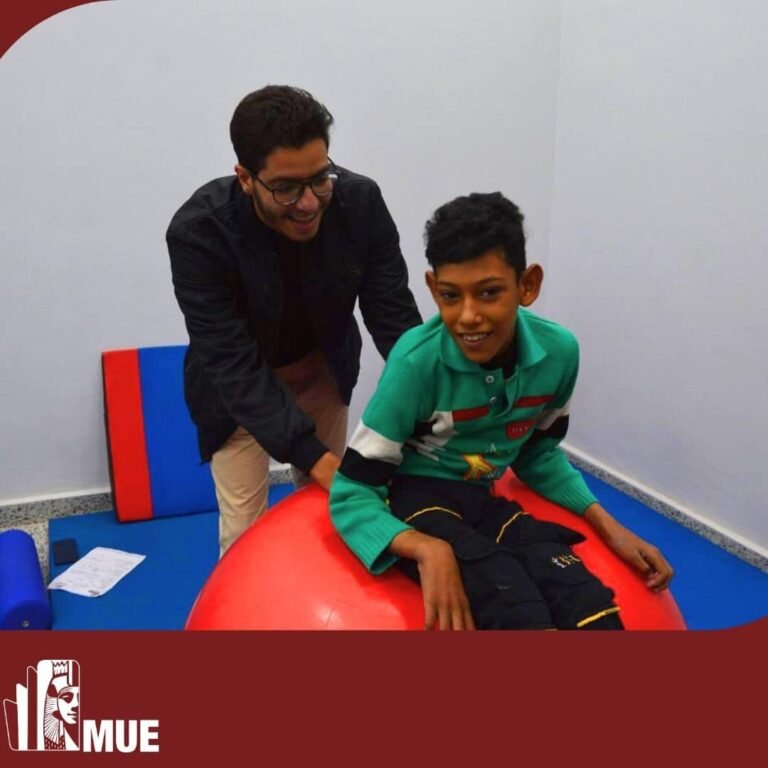 قافلة “صحة طفلك يهمنا ” التابعة لقسم الأطفال بكلية العلاج الطبيعي