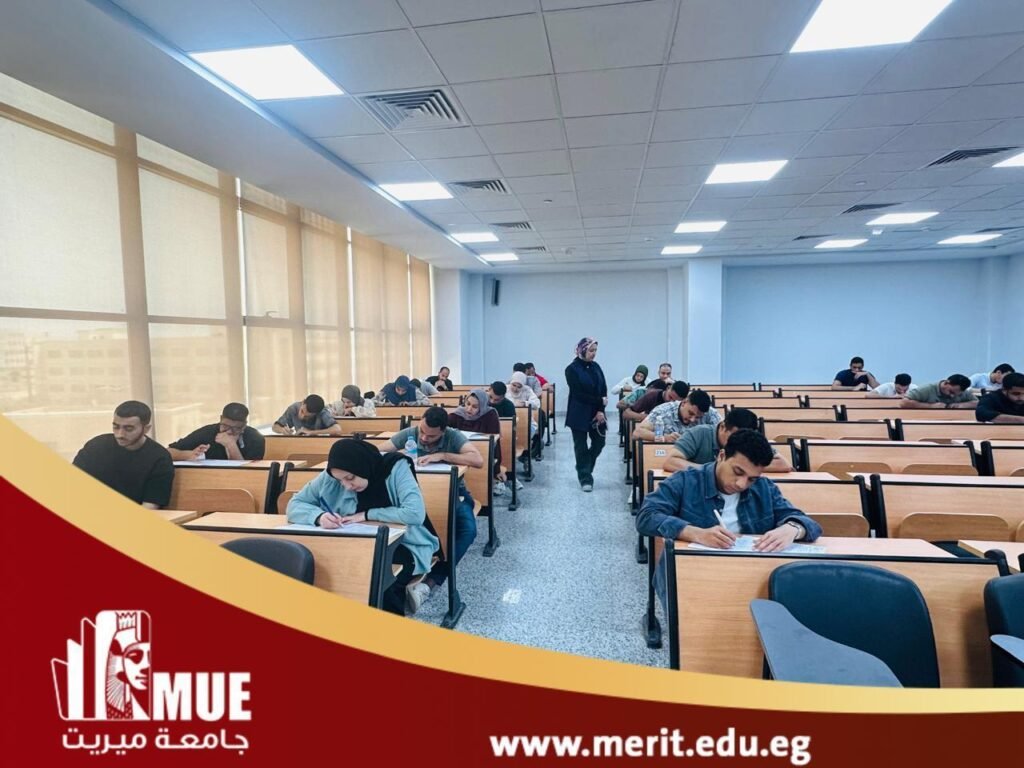 طلاب كلية الطب البشري يؤدون امتحان الجراحة العامة للفرقة الخامسة