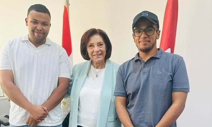 أ.د/ سوسن مرسي تستقبل أوائل خريجي جامعة ميريت وتهنئهم بالتفوق