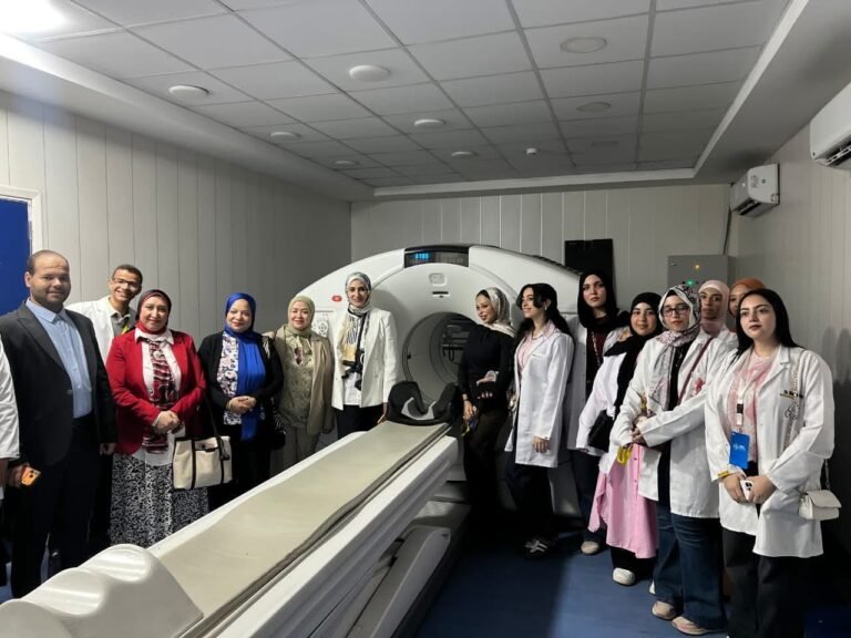 “حيث يلتقي العلم بالإنسانية… MedNova في زيارة تعليمية إلى معهد أورام سوهاج”